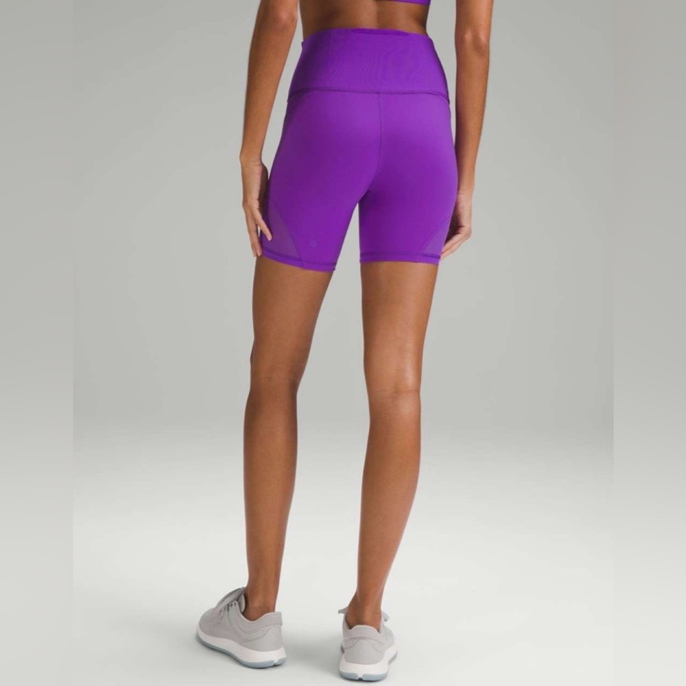 Lululemon Wunder Train Mesh Panel High-Rise Short 6” in Atomic Purple